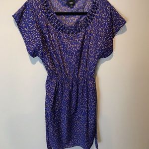 Printed Mossimo pattern dress with belted waist